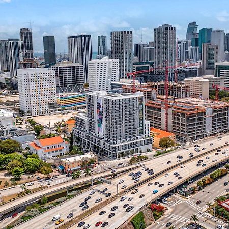 Modern Unit Mins From Brickell With Free Parking Apartment Miami Luaran gambar