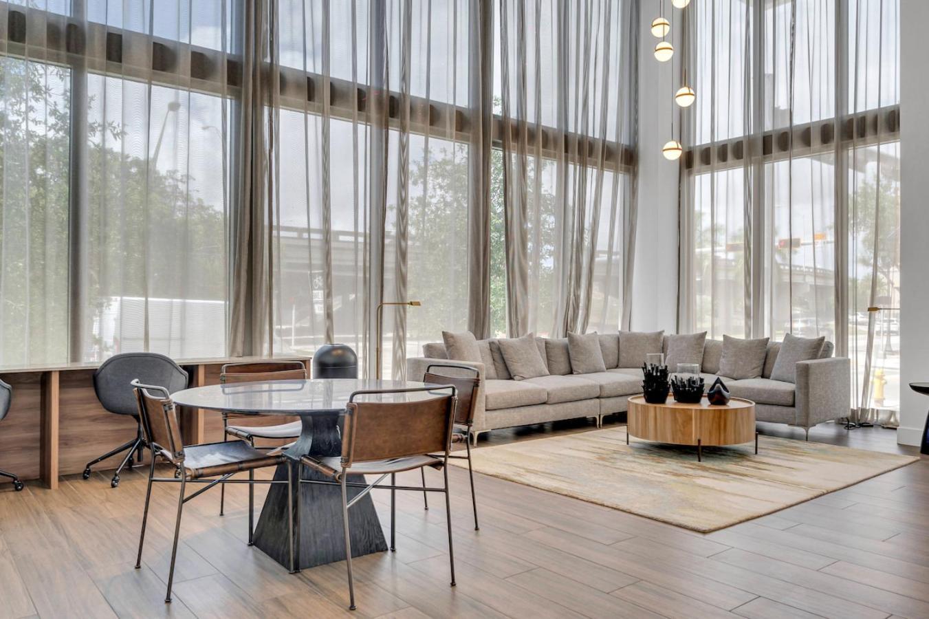 Modern Unit Mins From Brickell With Free Parking Apartment Miami Luaran gambar