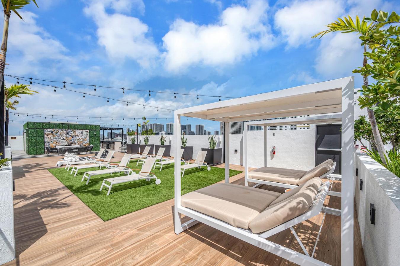 Modern Unit Mins From Brickell With Free Parking Apartment Miami Luaran gambar