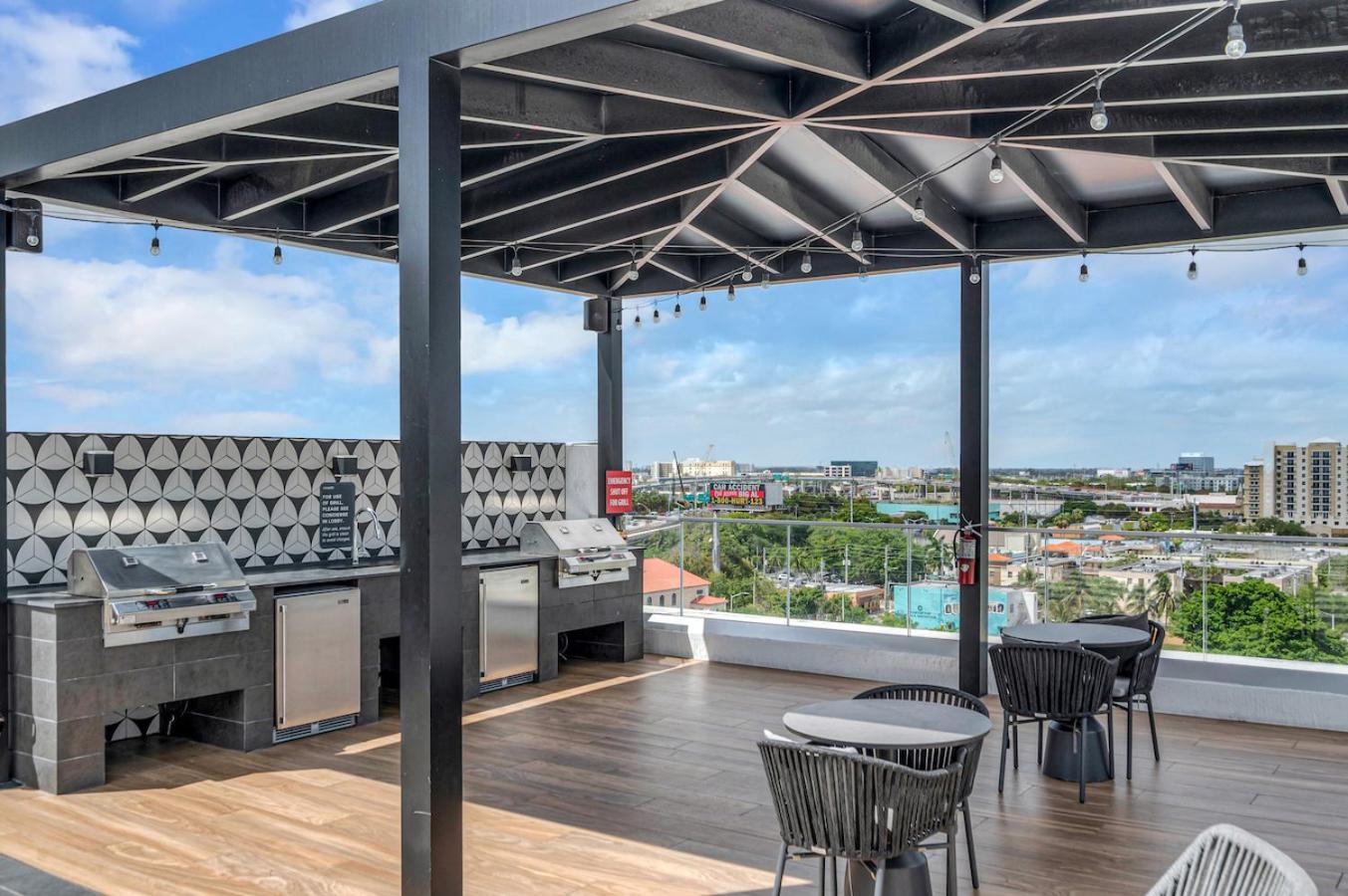 Modern Unit Mins From Brickell With Free Parking Apartment Miami Luaran gambar