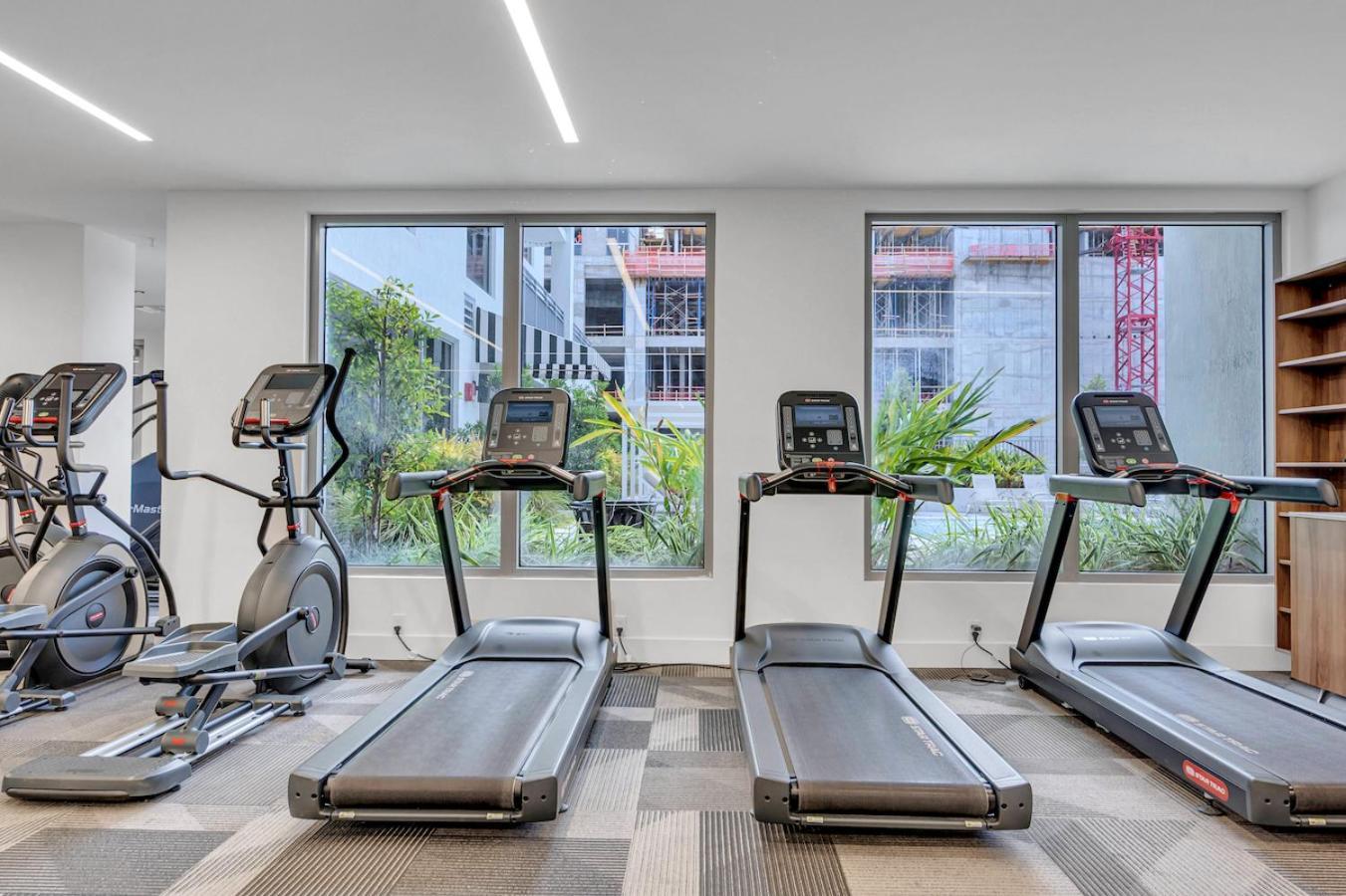Modern Unit Mins From Brickell With Free Parking Apartment Miami Luaran gambar