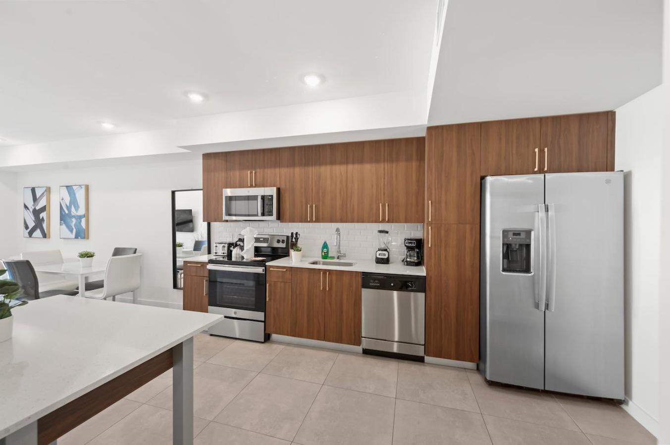 Modern Unit Mins From Brickell With Free Parking Apartment Miami Luaran gambar