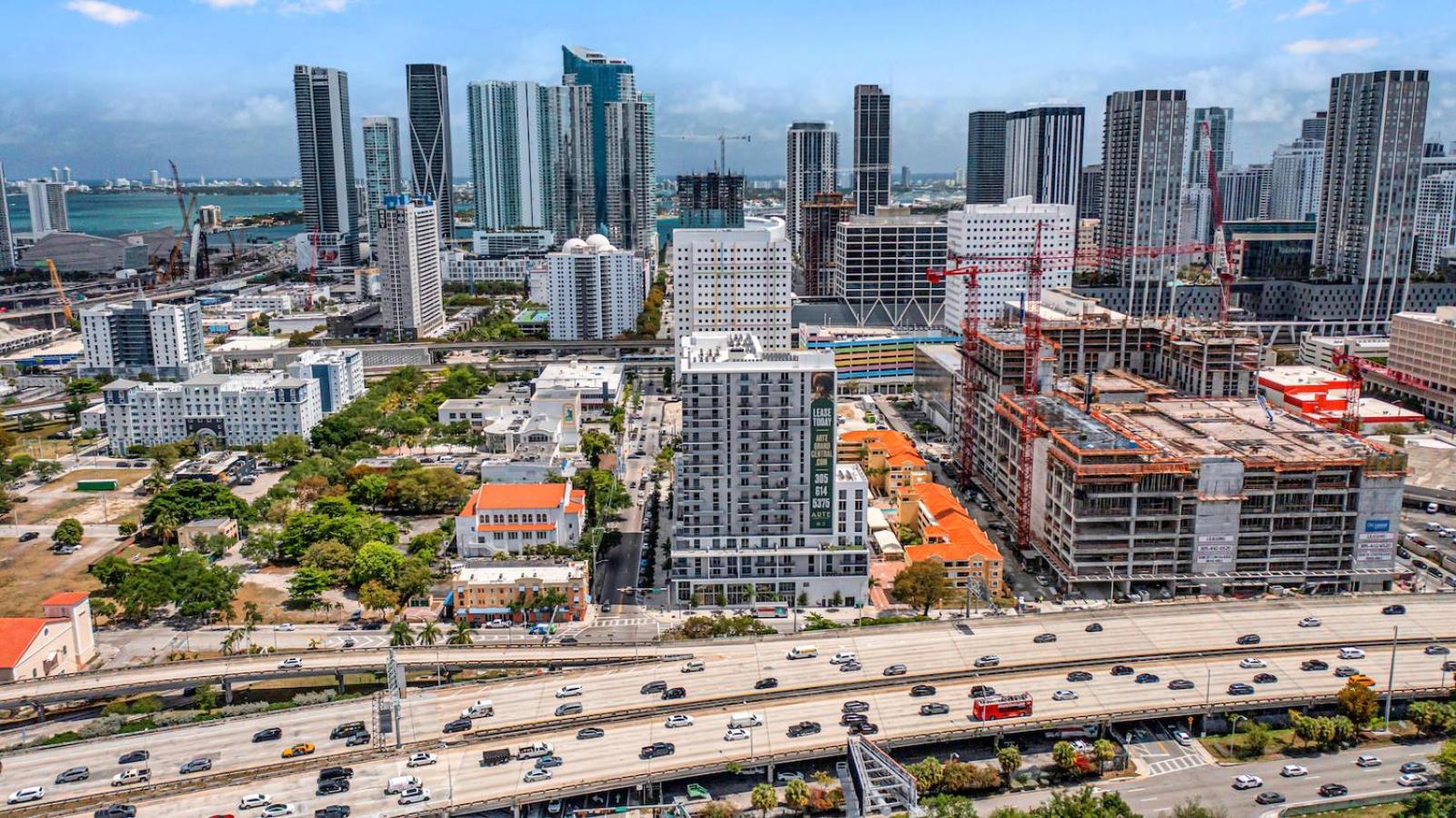 Modern Unit Mins From Brickell With Free Parking Apartment Miami Luaran gambar